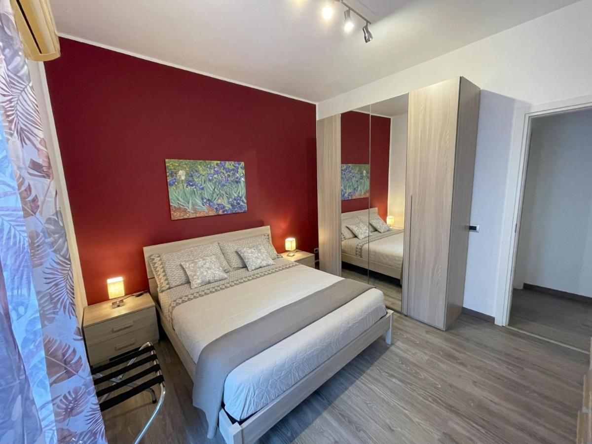 Dr House Apartment Catane Extérieur photo